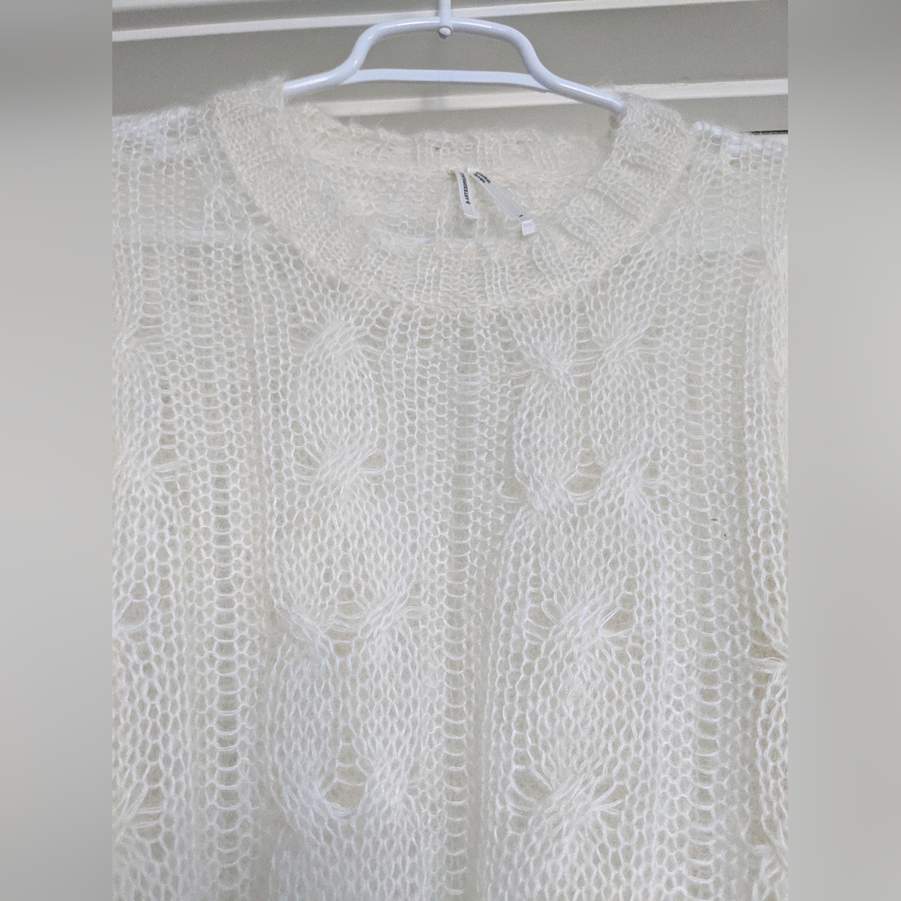 Anthropology Cream Women's Sweater - Picture 8 of 13